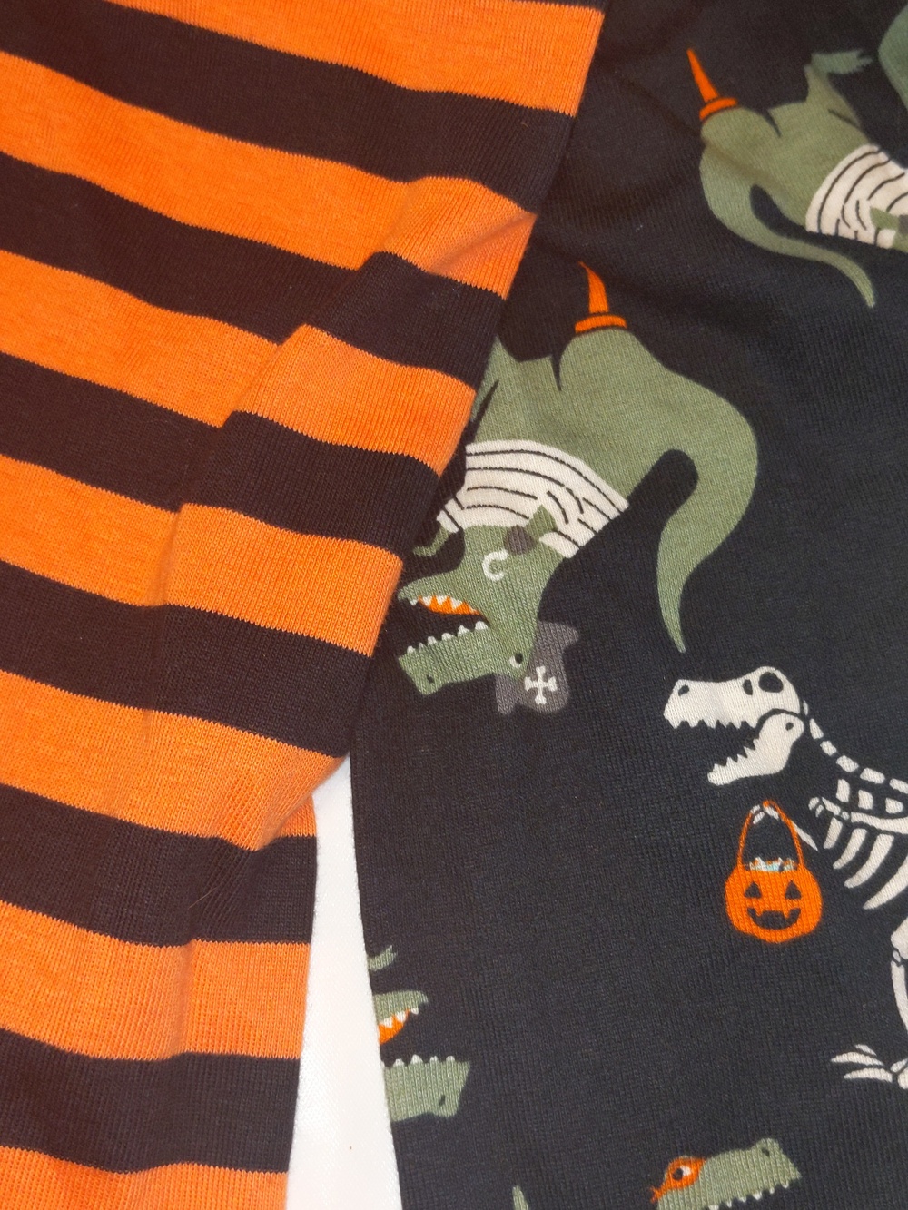 Carter's Dinosaur T-Rex Striped Halloween Pajama Pants Set of 2 Boys 4T New - Picture 7 of 7